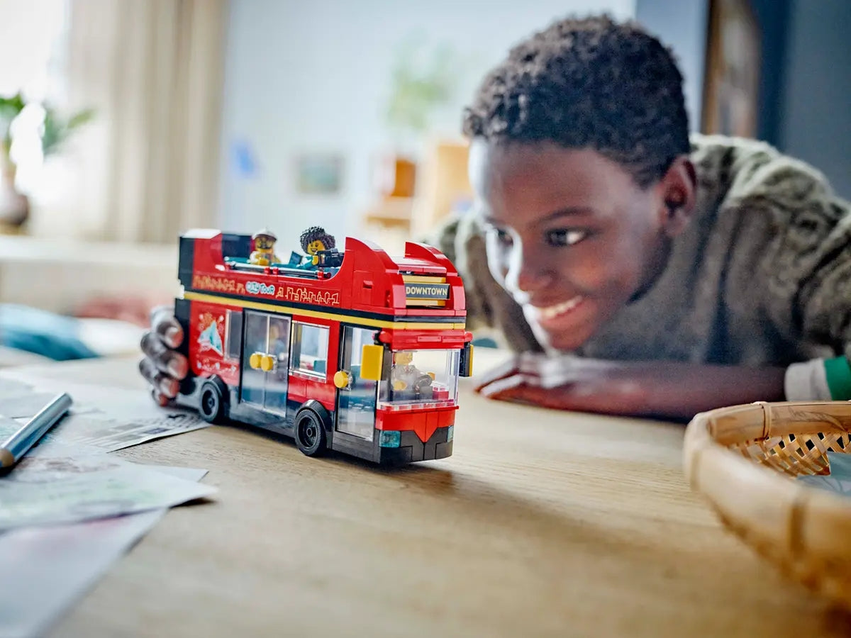 Lego City Great Vehicles Autobus Turistico rosso a due piani, set di costruzioni in scatola da 384 pezzi, 7+ anni 60407