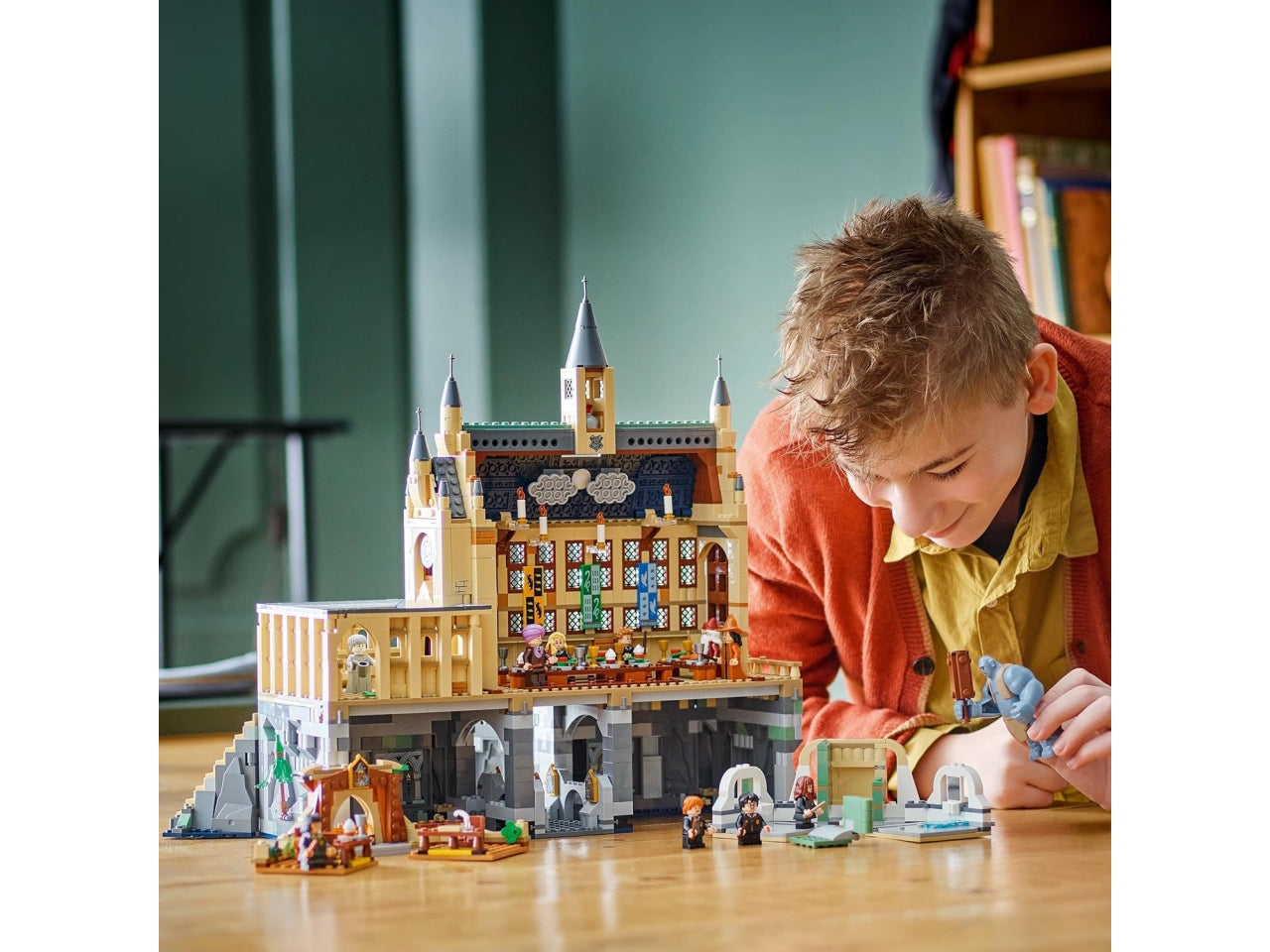 Lego Harry Potter Castello di Hogwarts sala grande,set di costruzioni in scatola 1732 pezzi, perragazzi 10+ anni 76435