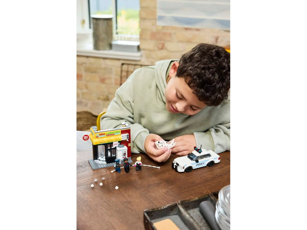 Lego Super Heroes Marvel spider-verse: miles morales contro la macchia 375 pezzi per età 9+ 76311