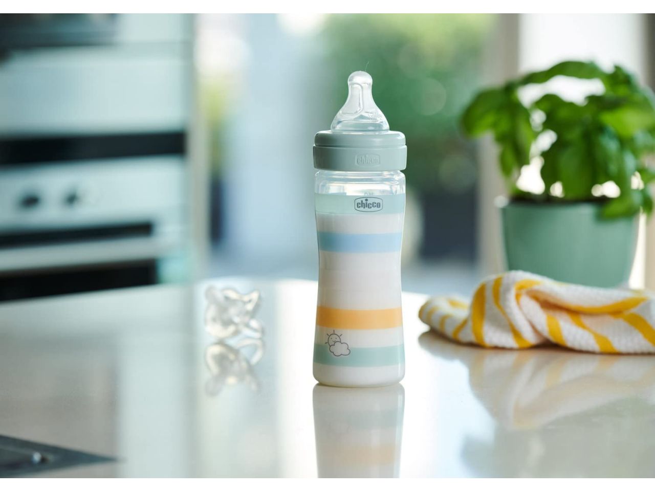 Chicco Biberon Benessere Flusso Medio con Tettarella Physio in Silicone 250 ml 2 Mesi+