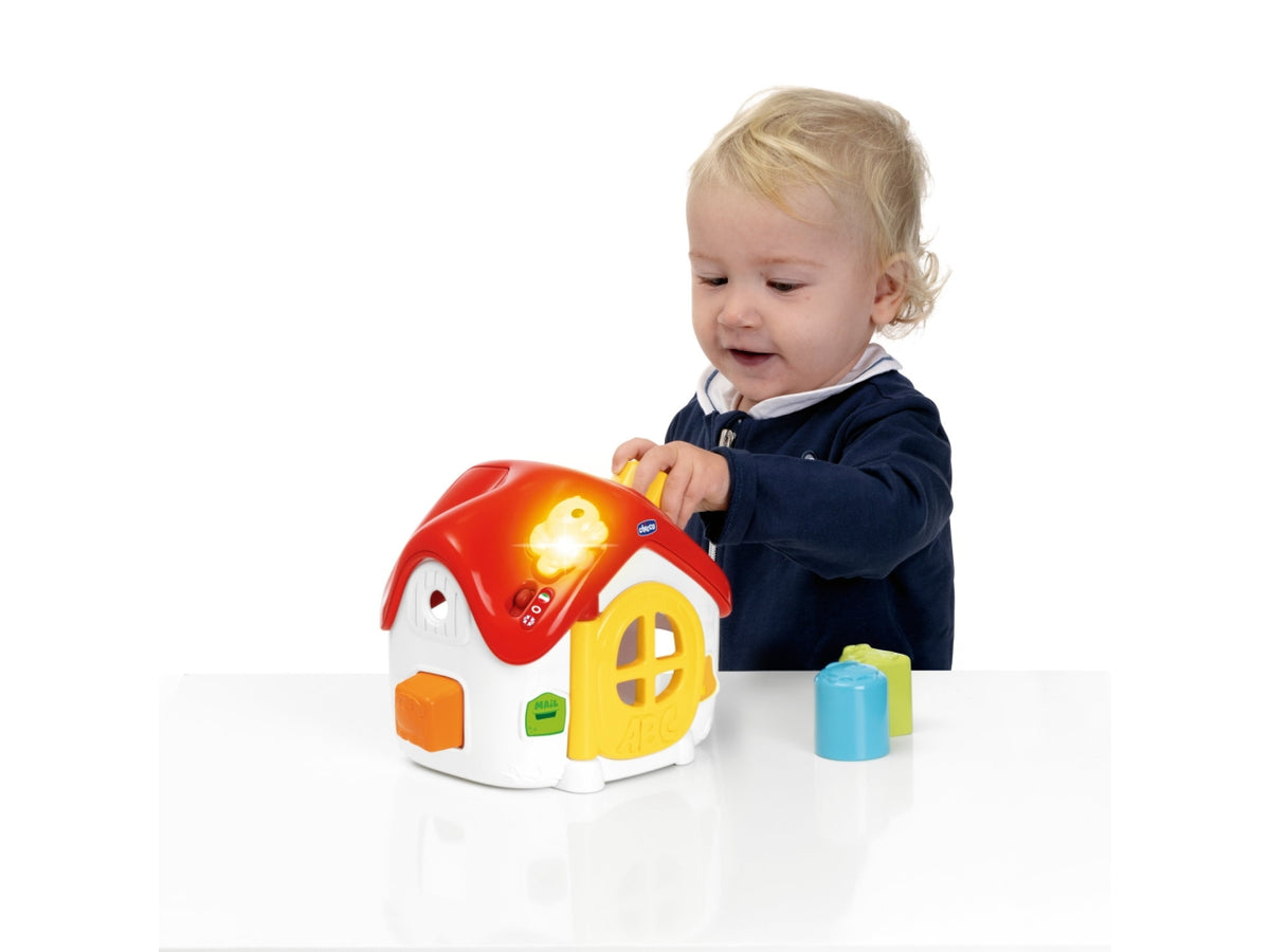Chicco ABC Casetta Incastri - Multicolor, Plastica, Età 10-36 Mesi, Batterie Incluse, Dimensioni 19,2x15x16,8 cm $