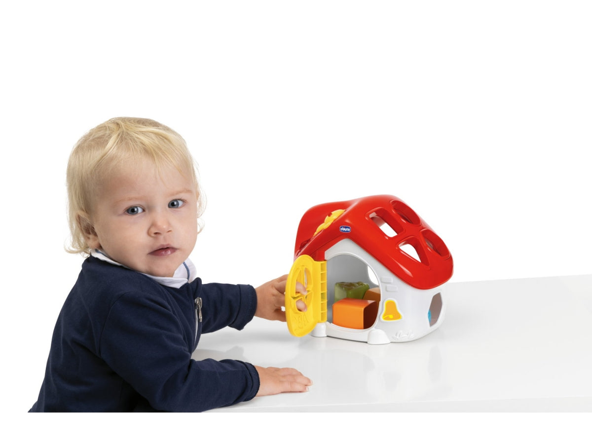 Chicco ABC Casetta Incastri - Multicolor, Plastica, Età 10-36 Mesi, Batterie Incluse, Dimensioni 19,2x15x16,8 cm $
