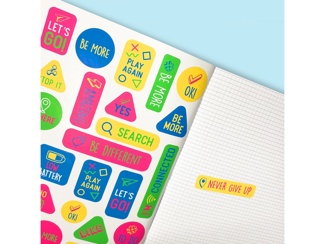 Quaderni maxi fluo linea be more different formato 21x29,7, pagine 72+r, rigatura 1 rigo confezione da 10 quaderni