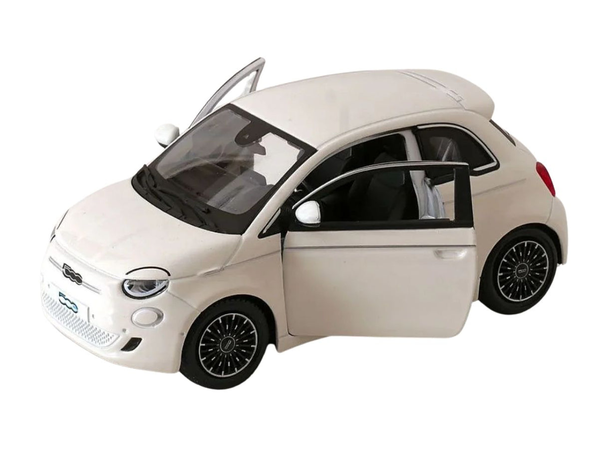 Auto Fiat 500E anno 2023 scala 1:24 $