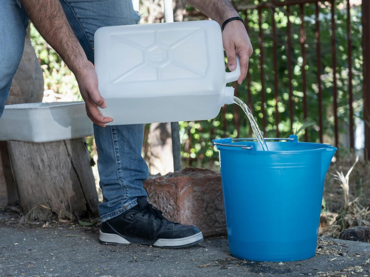 Secchio con becco azzurro 15lt s 15
