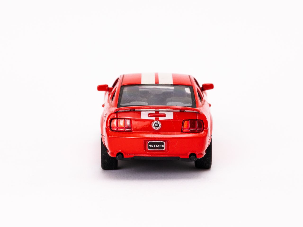 2006 ford mustang gt die cast