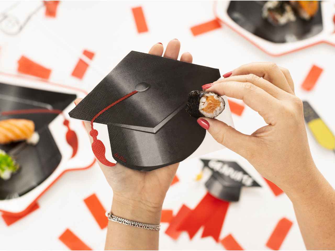 Tovaglioli sagomati laurea 16 pezzi 33x25cm64115