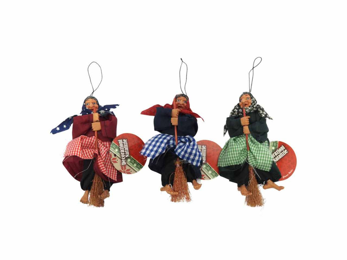 Befana da appendere 17x6cm, disponibile in 3 colorazioni