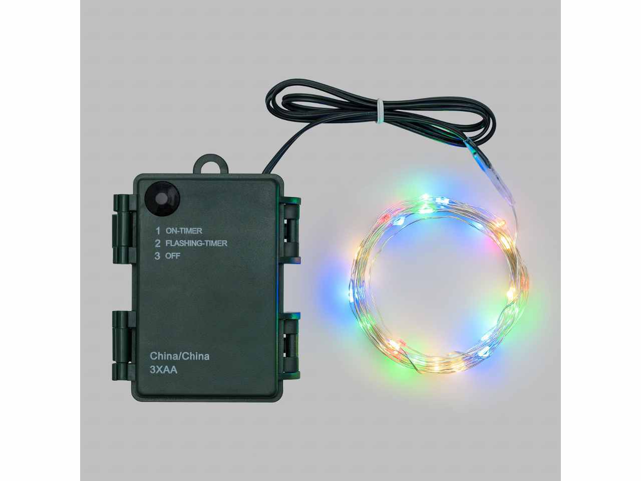 Filo metallo argento 8mt con 80micro led multicolor, giochi di luce a batteria 3xAA1,5V (non incluse) per uso interno/esterno IP44