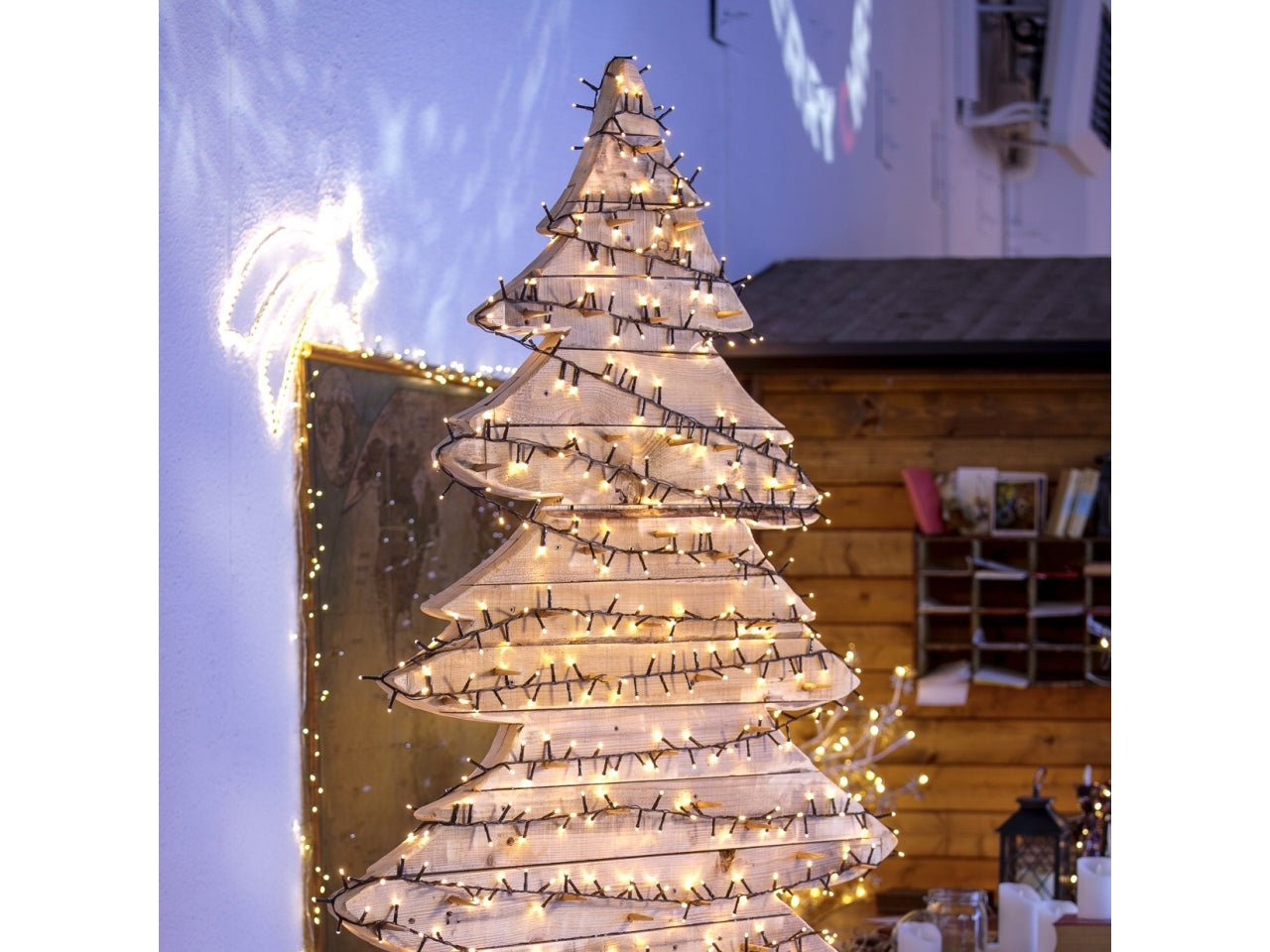 Catena 1500led bianco caldo con 8 giochi di luce, filo 4+30,5mt per alberi h.240-300cm