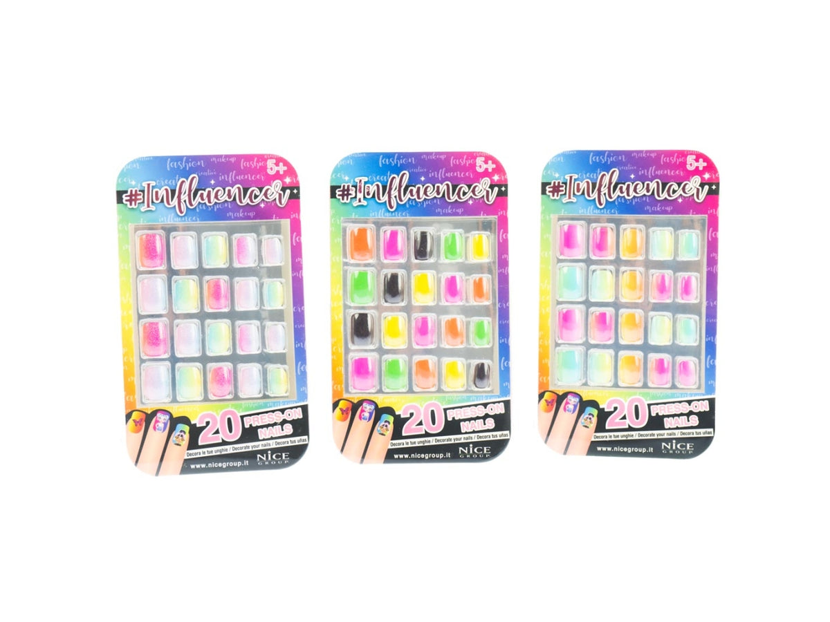 Influencer press-on nails