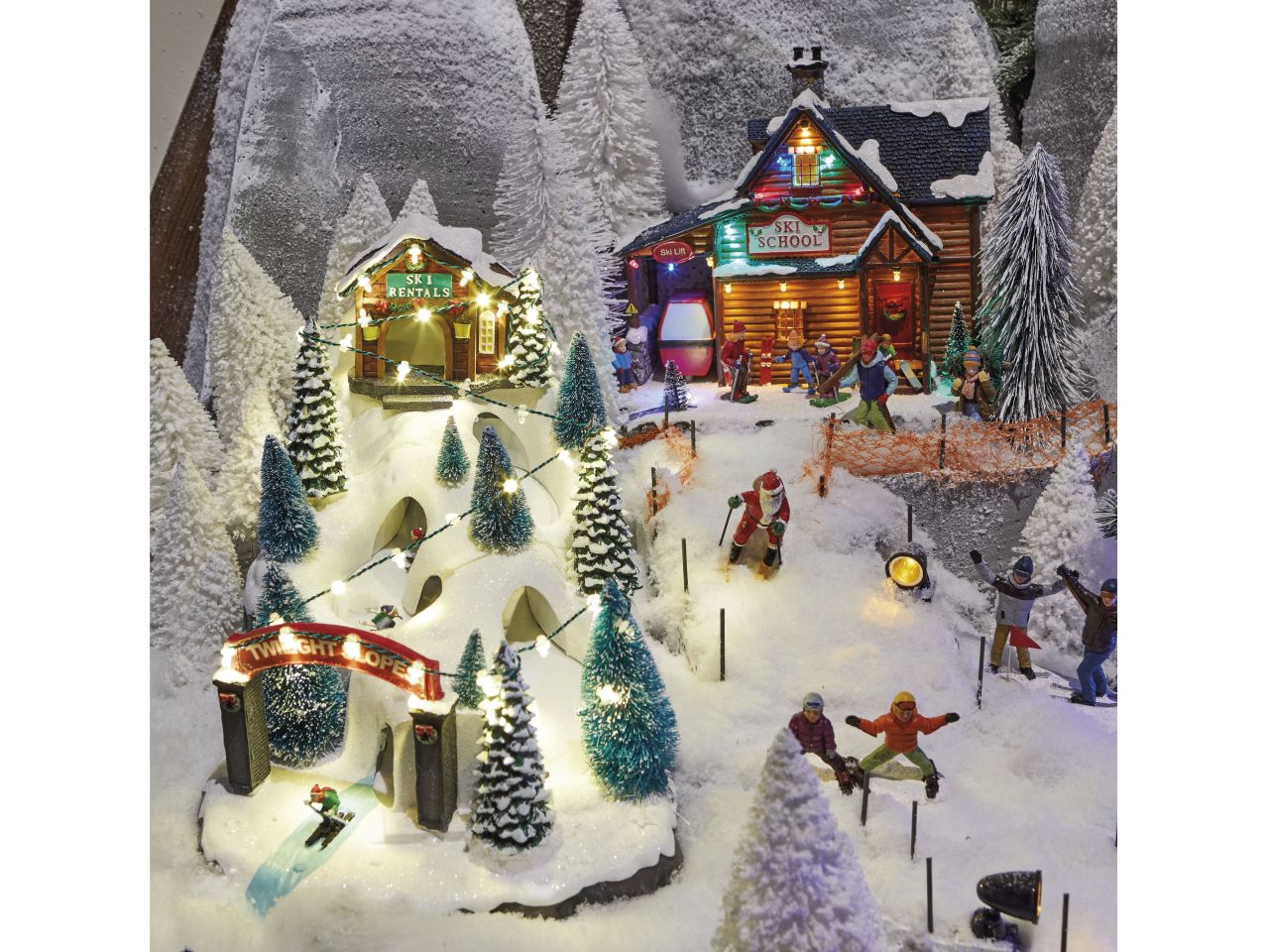 Scenario invernale 34x22xh.26cm con luce a batteria