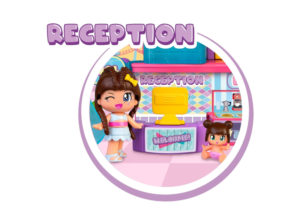 Pinypon 5 Star Hotel - Set con Accessori e 2 Personaggi, Multicolor, Età 4+, Famosa $
