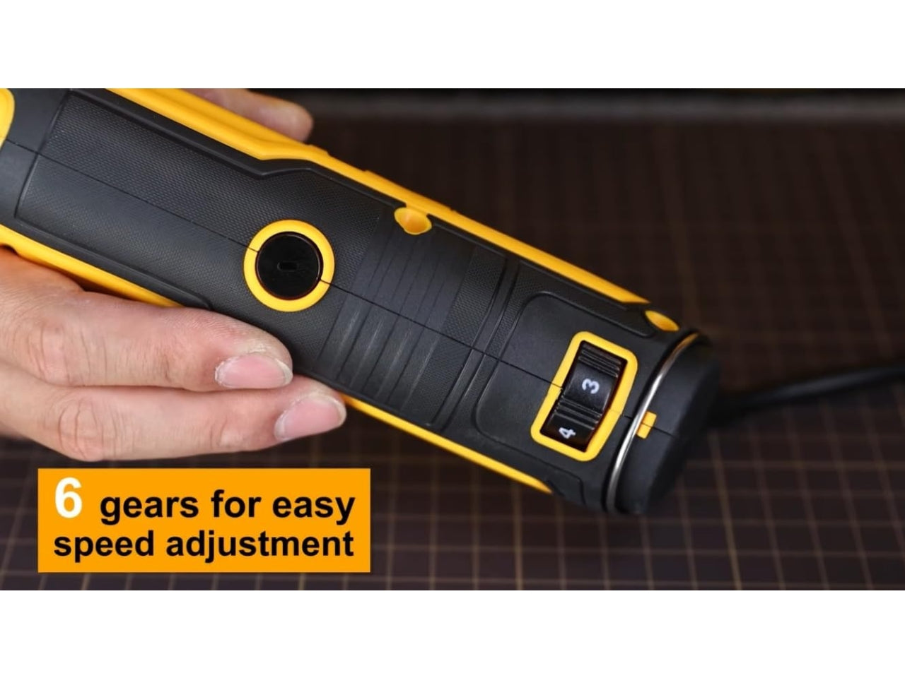 Minismerigliatrice con valigetta e 109 accessori,130W, velocità variabile, Ingco