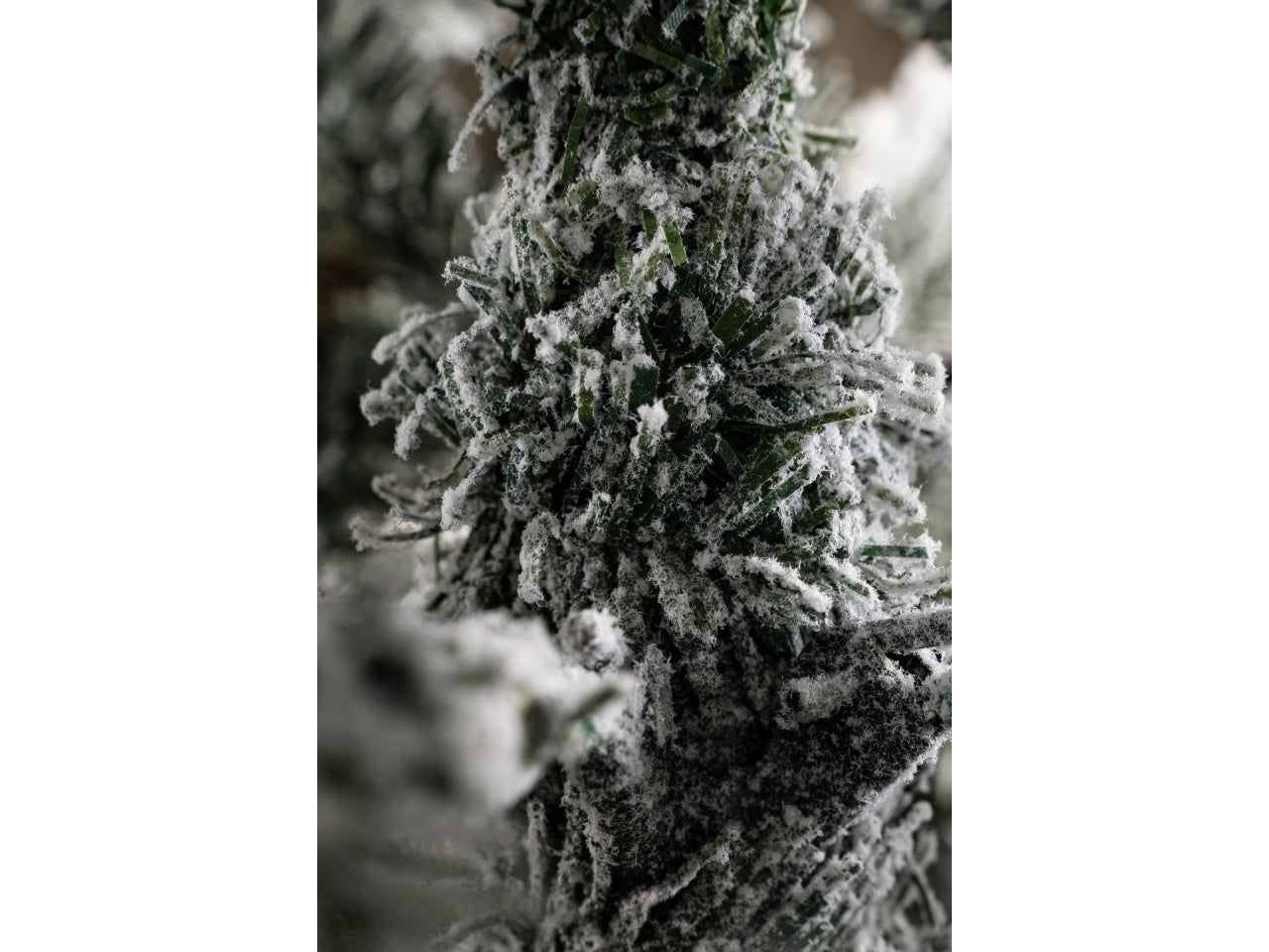 Albero valtellina innevato 210cm diametro 70cm 910 rami, montaggio ad ombrello