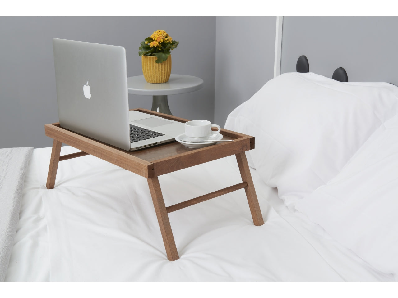 Vassoio da letto in mdf e legno faggio colore noce scandinavo 50x33x21,5 cm Made in Italy - Mottinox