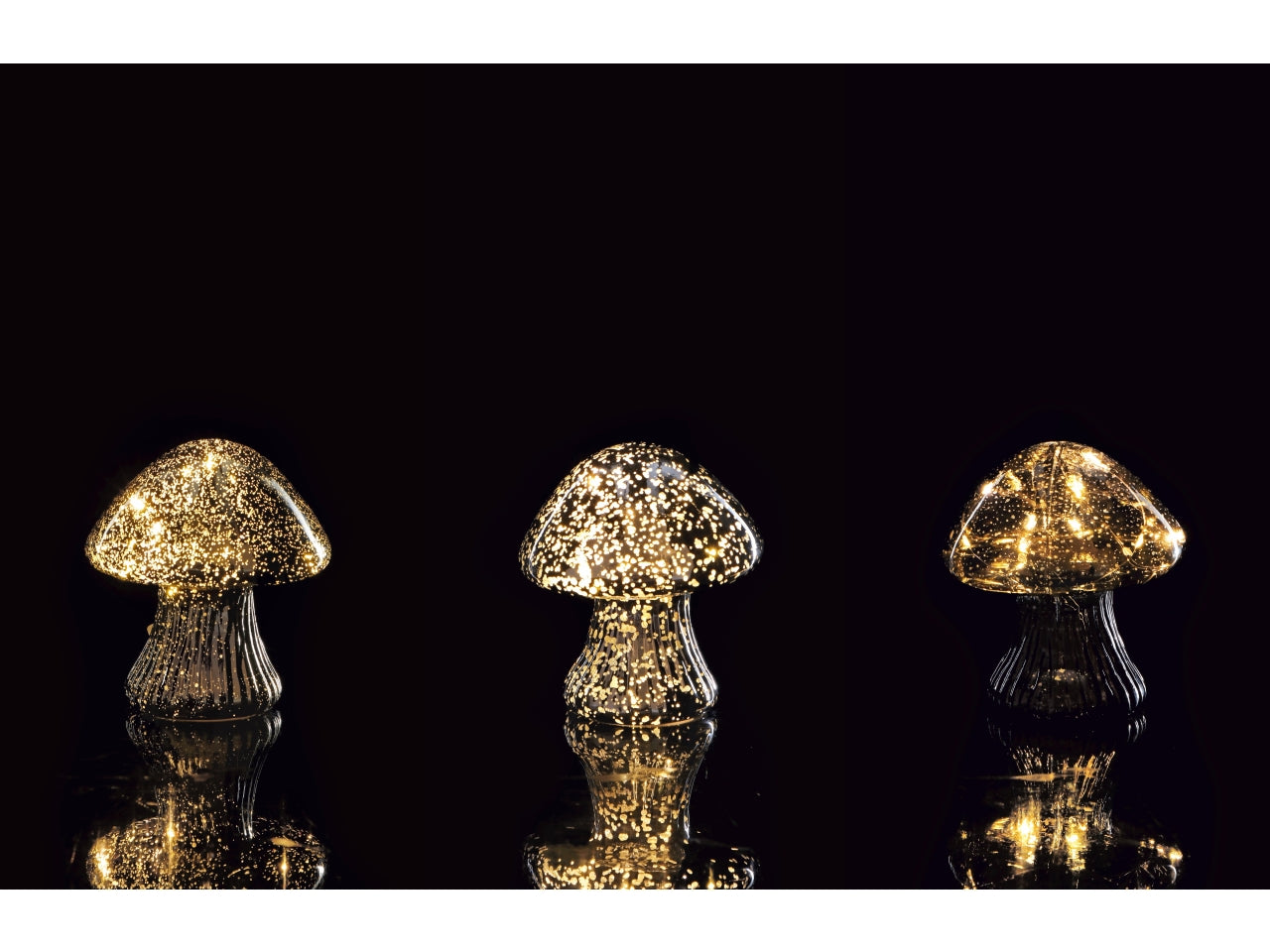 Lampada natalizia fungo in vetro con 8 led d.11xh13cm -disponibile in tre assortimenti