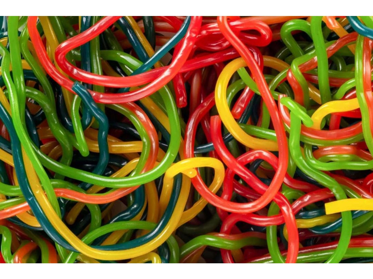 Vidal laces caramelle gommose 85gr a forma di spaghetti 4 gusti e 4 colori assortiti