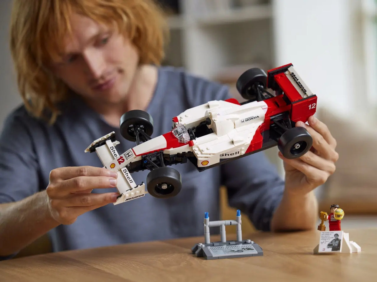 Lego Icons meclaren c/ayrton senna mp4/4 693 pezzi per età 18+ 10330