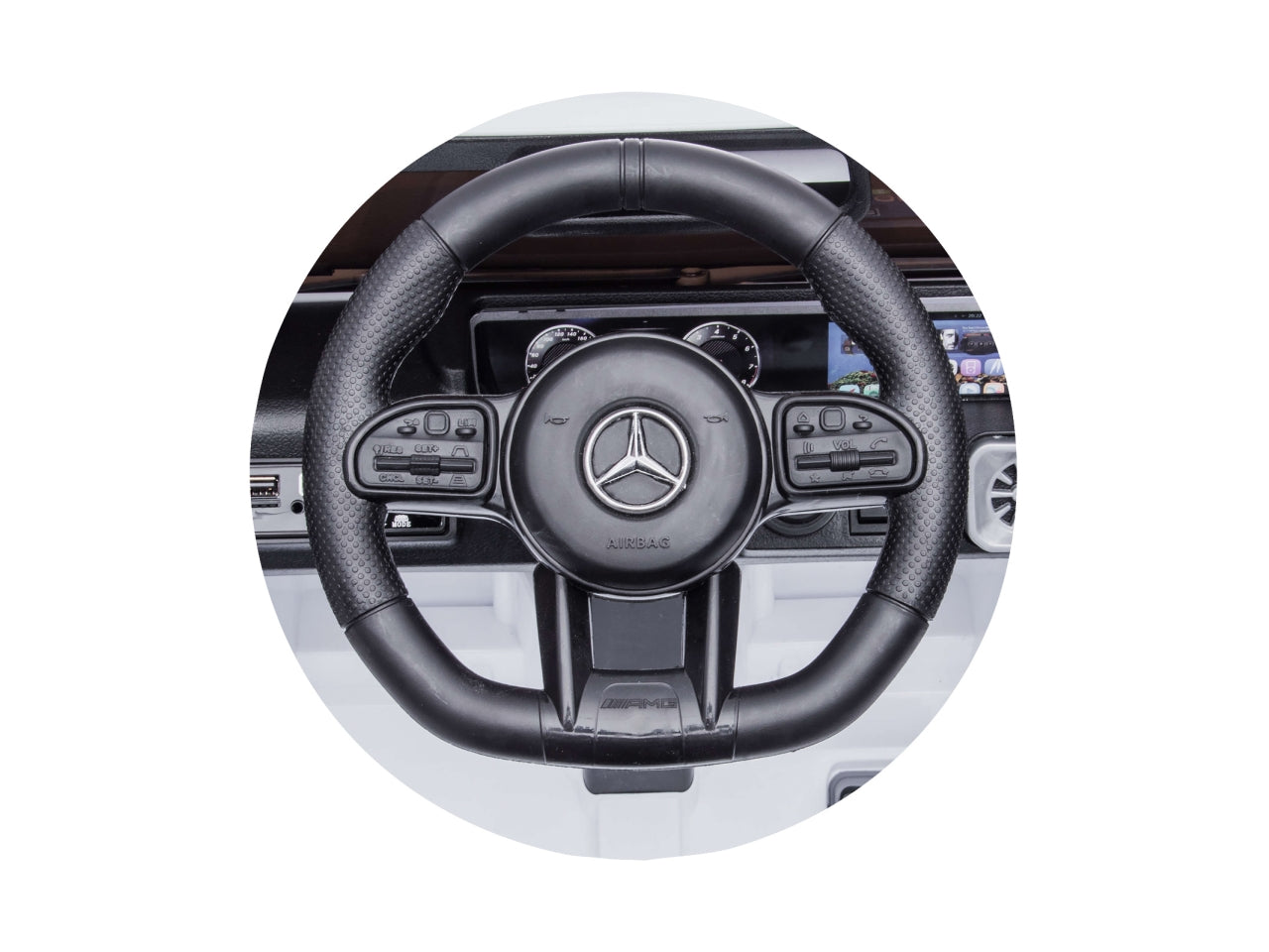 Auto elettriche suv mercedes g63 amg di colore bianco