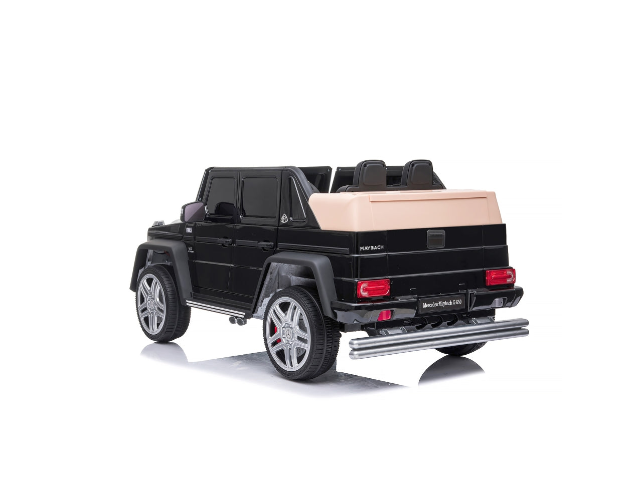 Auto elettriche suv mercedes maybach g650 di colore nero