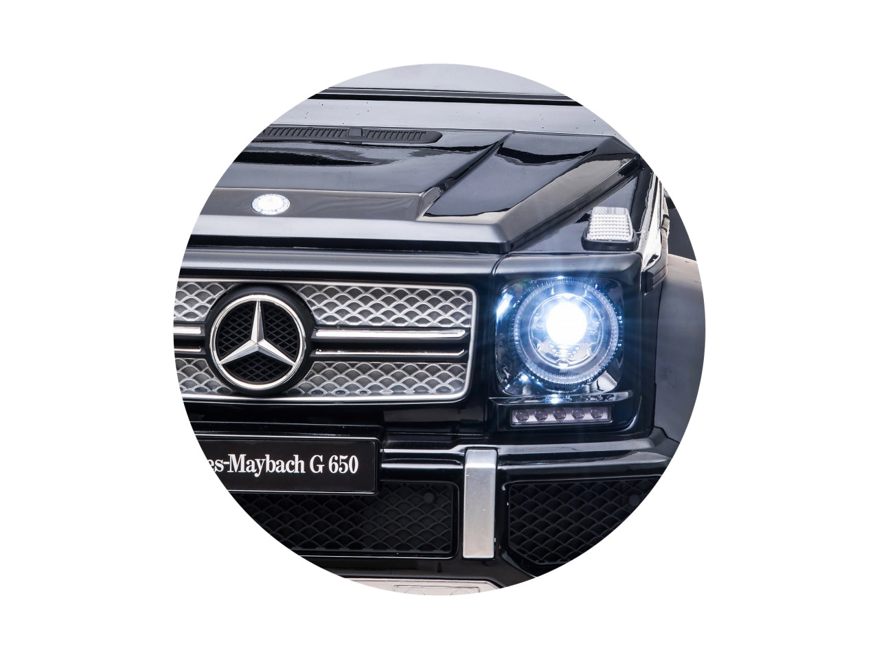 Auto elettriche suv mercedes maybach g650 di colore nero