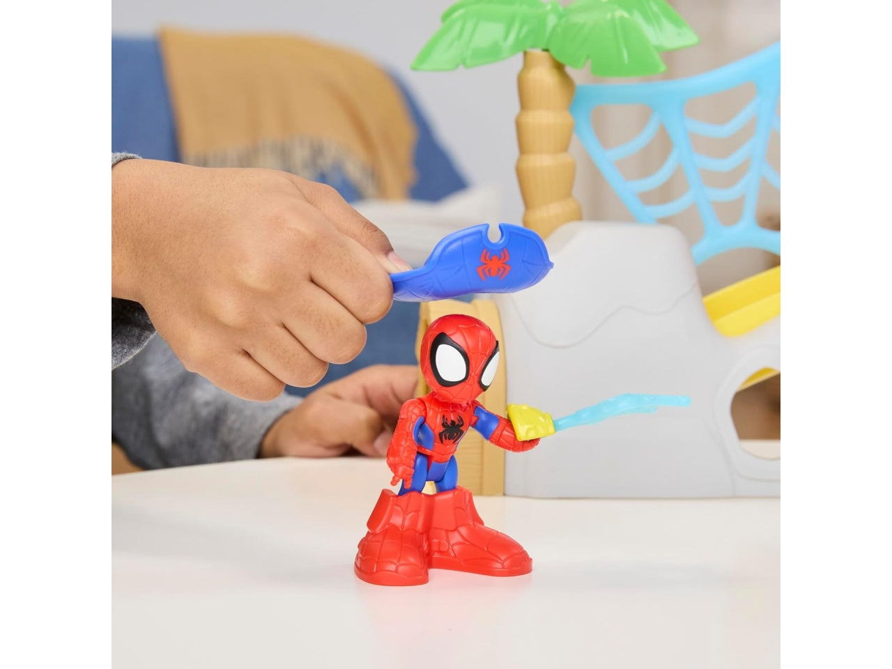 Spidey water web playset isola dei pirati