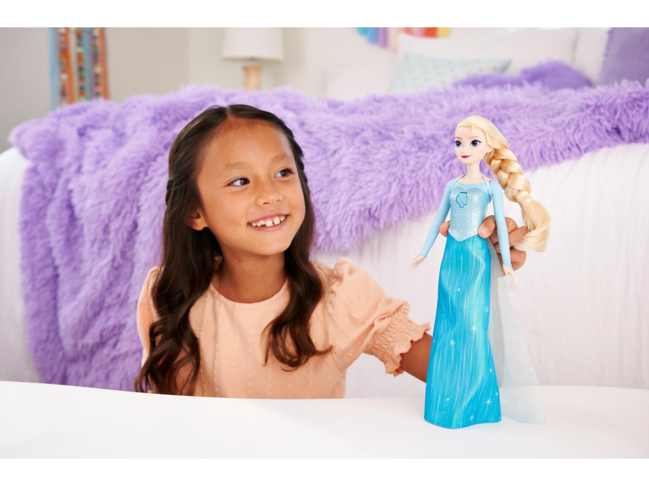 Disney princess Elsa cantante