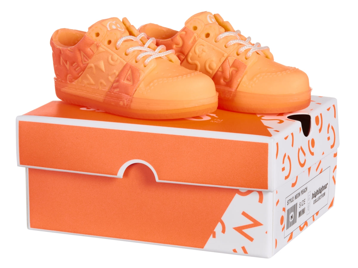 Mga's miniverse make it mini sneakers in pdq $