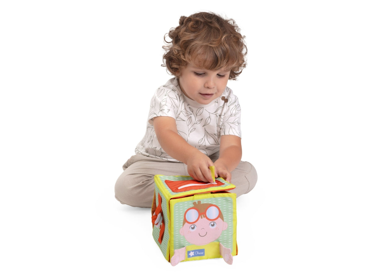 Chicco learning cube book