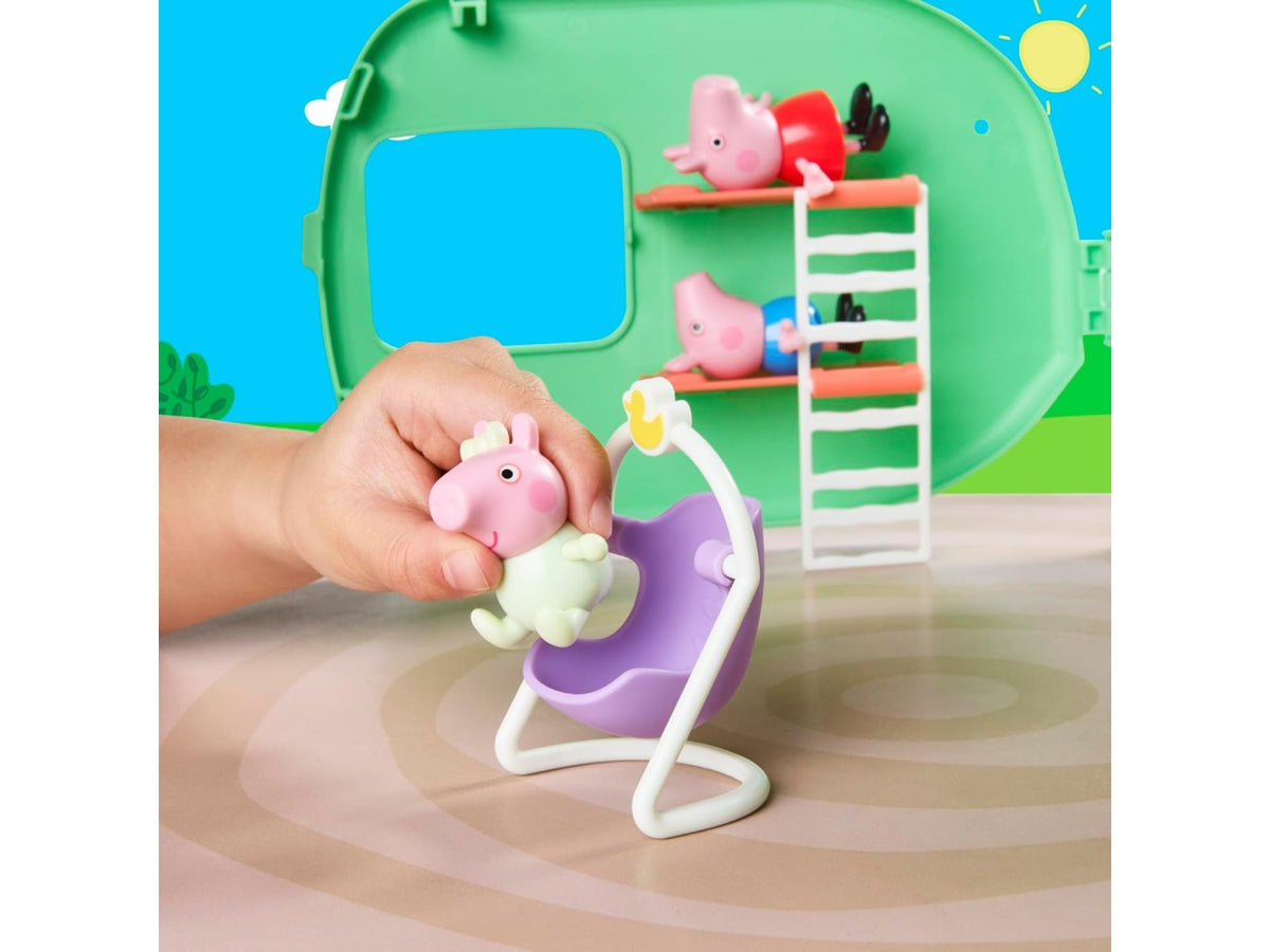 Peppa Pig three little piggies caravan