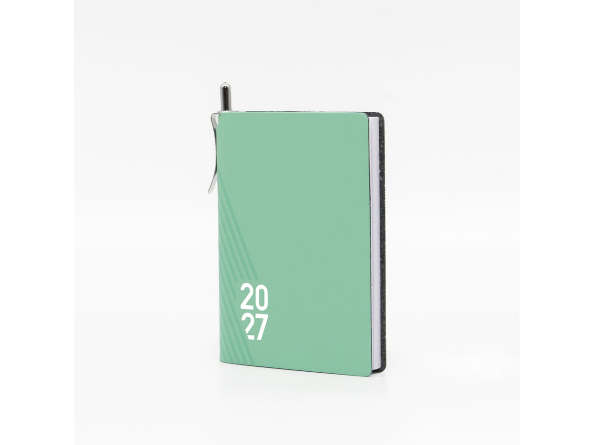 Agenda tascabile Kairos 2027 bigiornaliera 6x9cm in cuoio rigenerato, colori assortiti