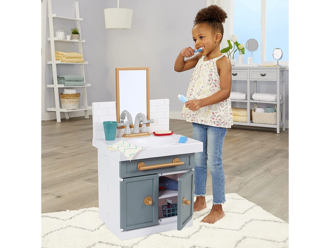 First bathroom sink 657771