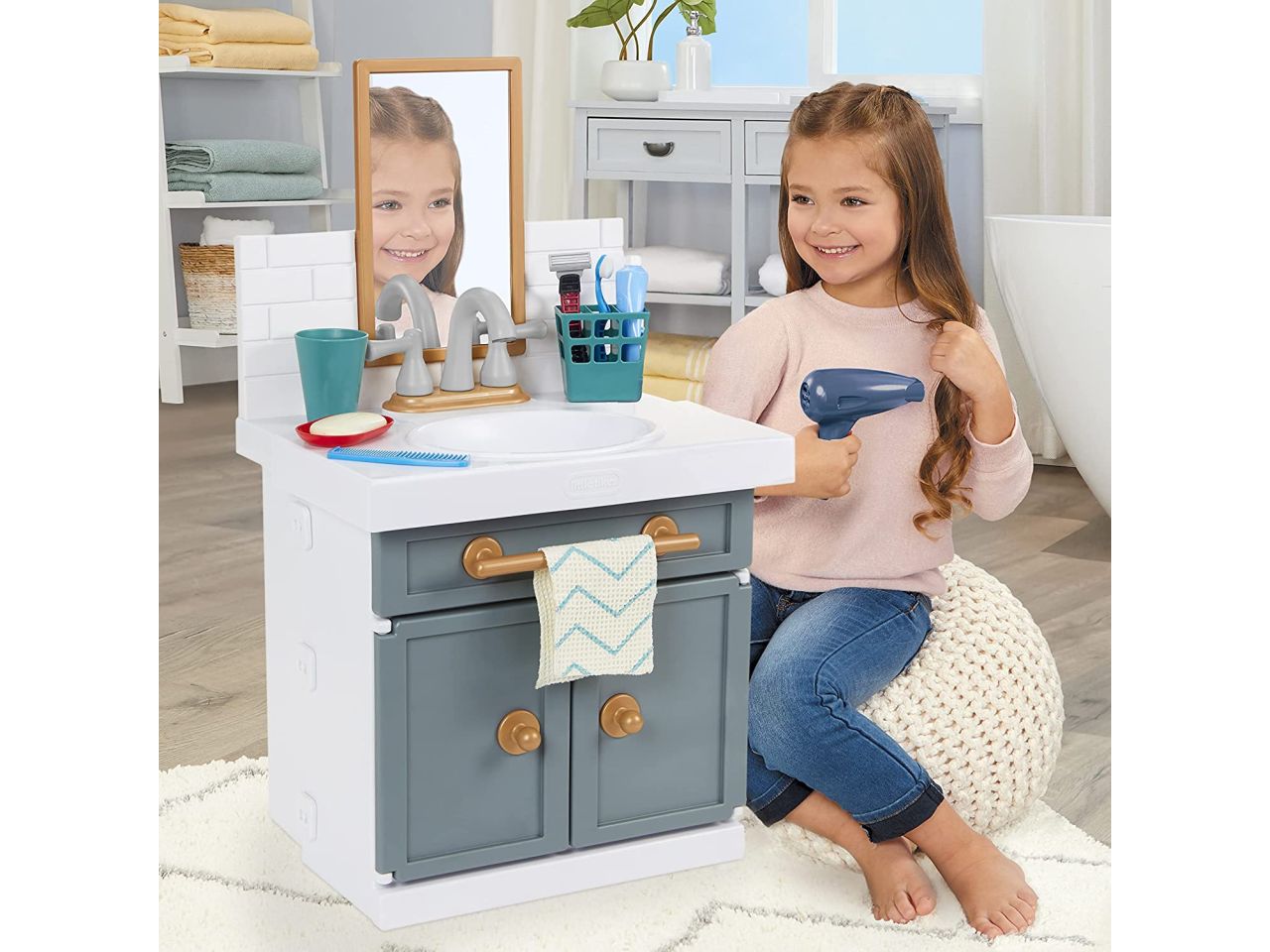 First bathroom sink 657771