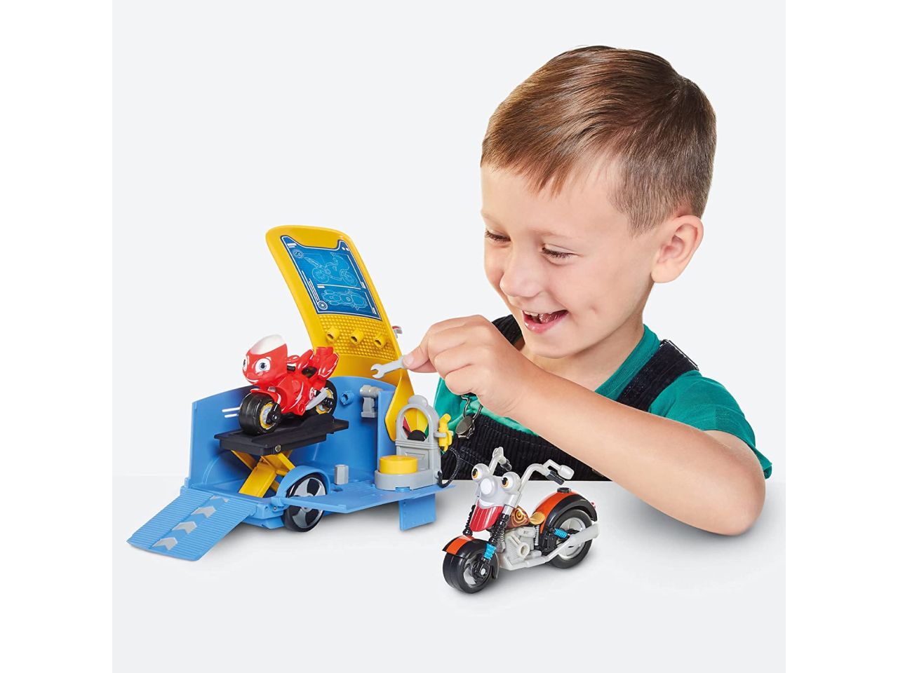 Ricky zoom maxwell trailer playset