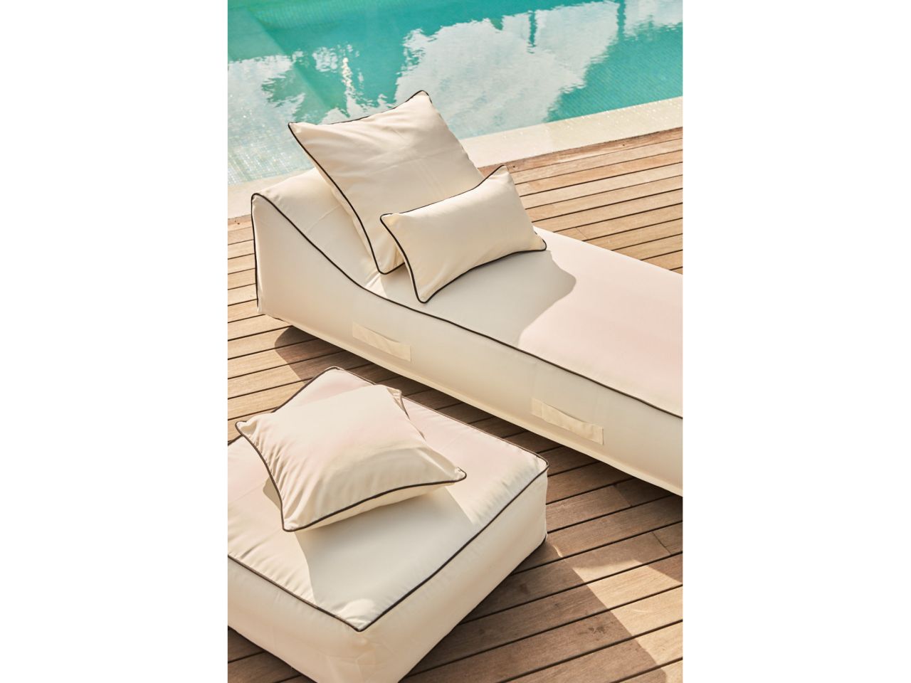Sdraio gonfiabile cloud 70x180x23cm colore ecru