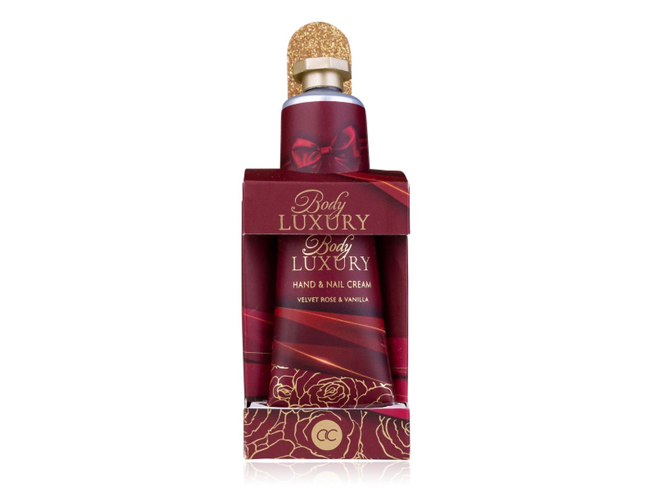 Set per la cura delle mani body luxury in confezione regalo - la confezione comprende 1 crema mani e unghie da 30 ml 1 lima per unghie fragranza rosa vellutata e vaniglia colore rosso e oro