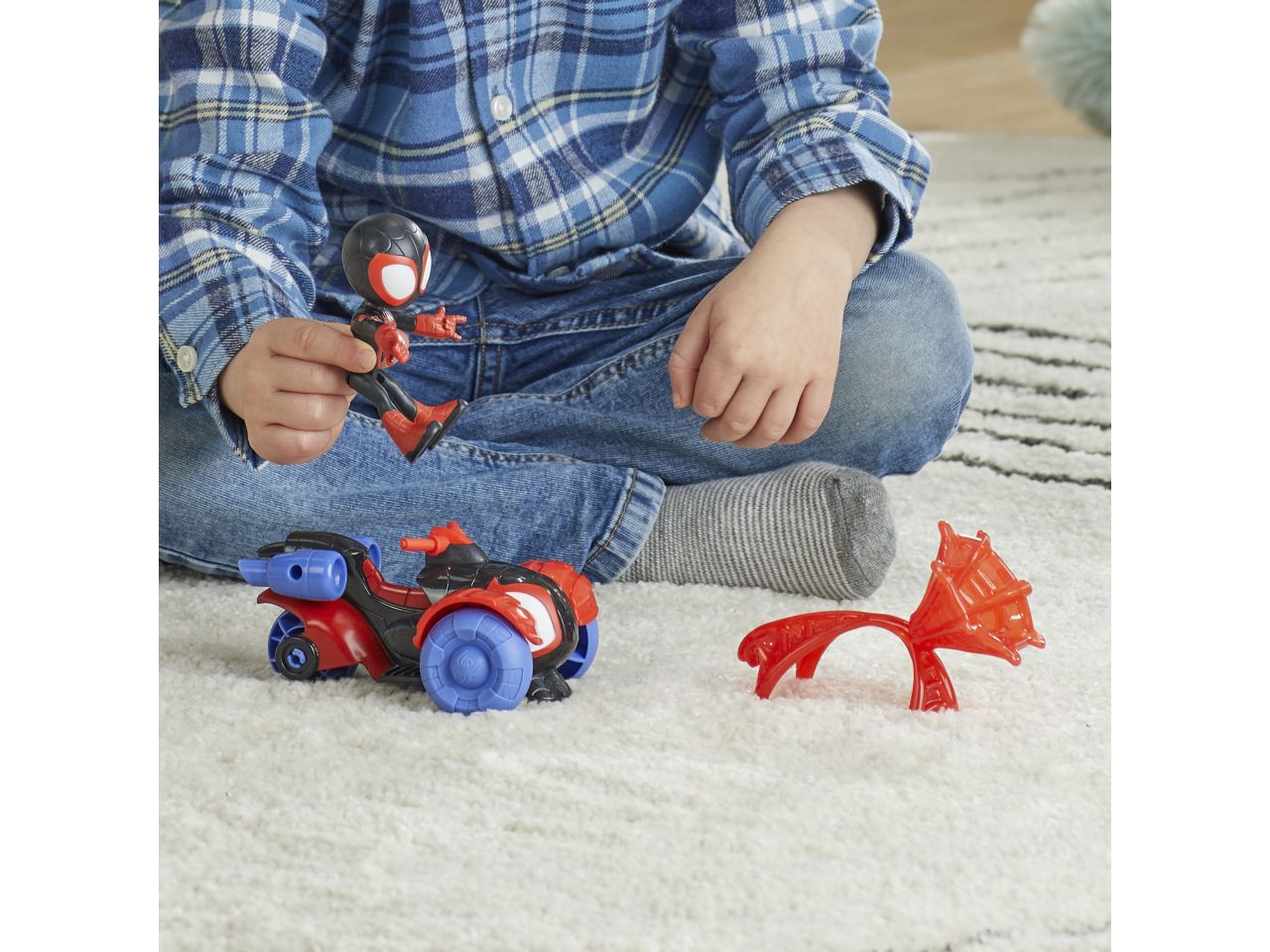 Spidey veicolo con personaggio e accessori - miles techno racer