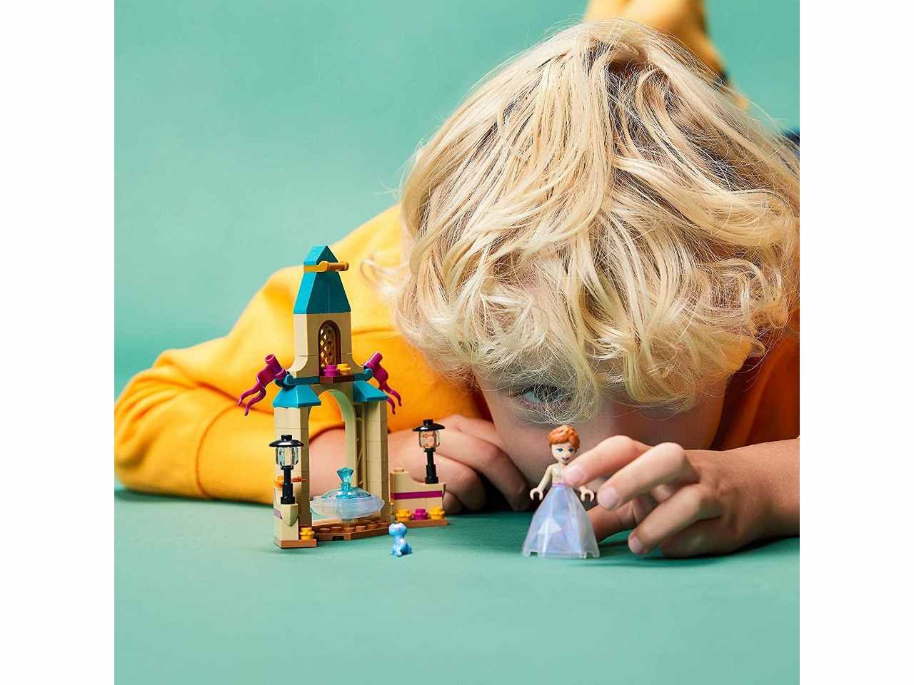 Lego disney princess il cortile del castello di anna