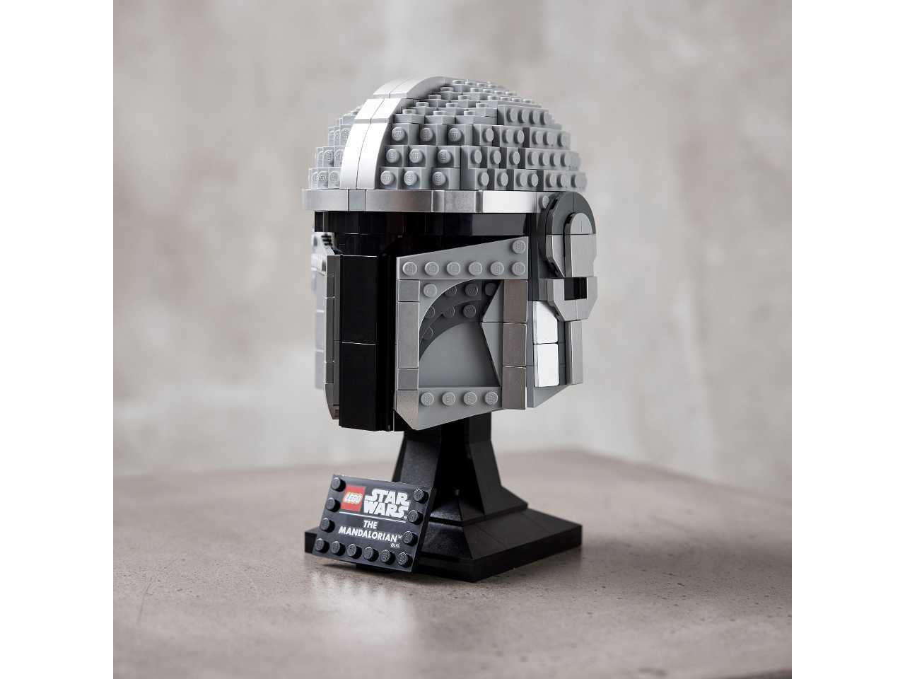 Lego casco del mandaloriano.