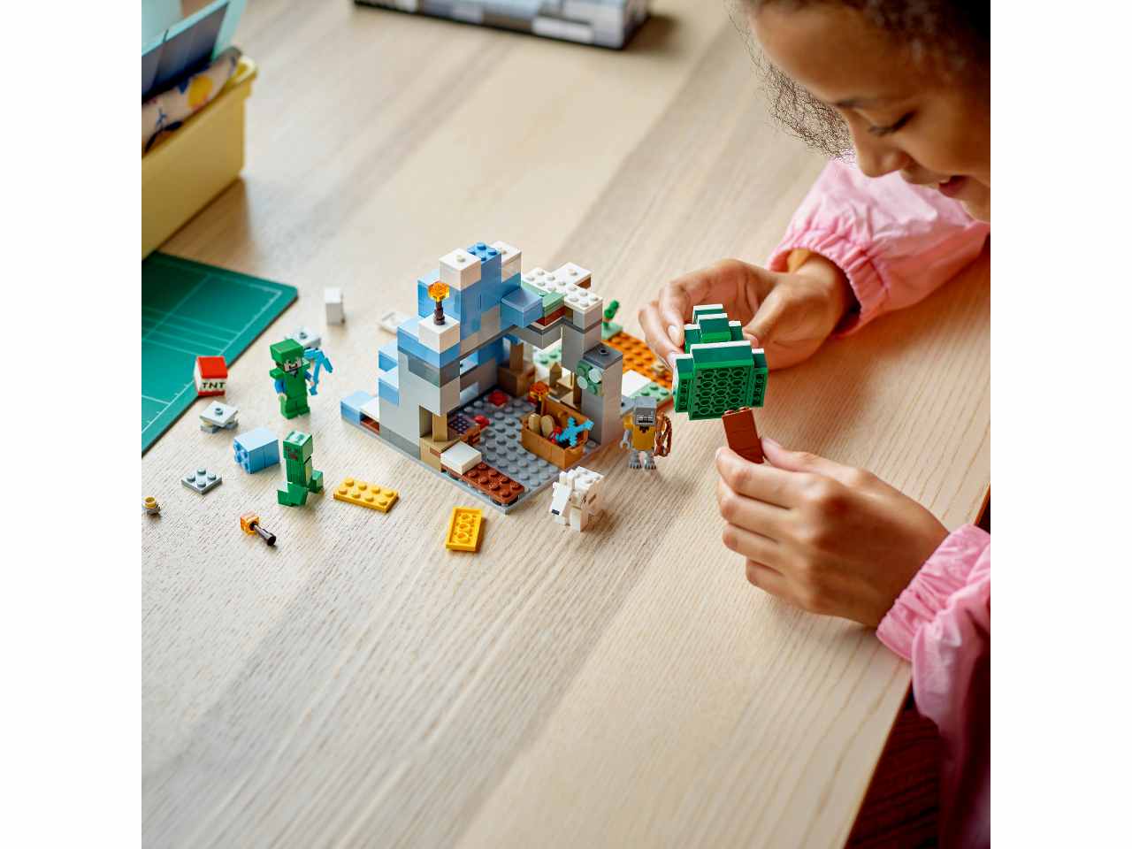 Lego Minecraft I Picchi Ghiacciati 21243