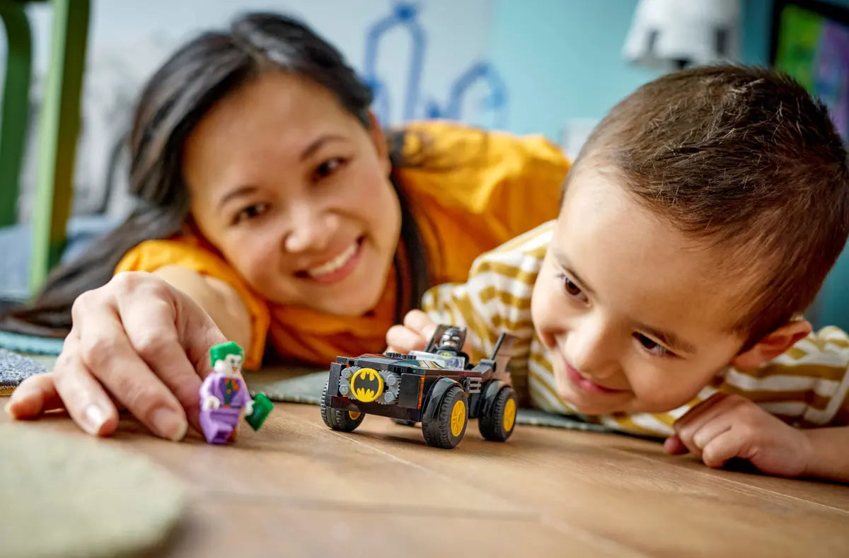 Lego DC Inseguimento sulla Batmobile 76264