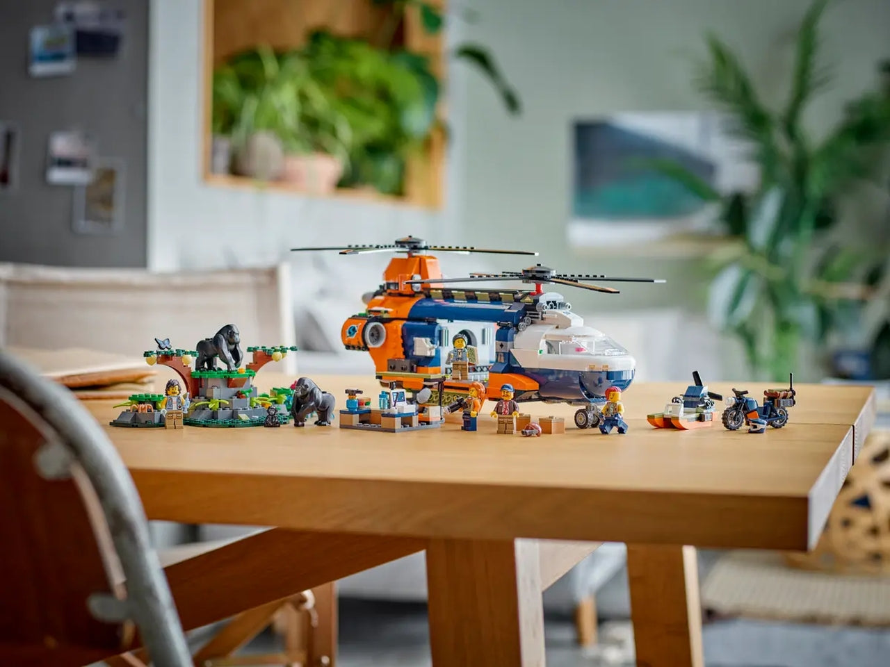 Lego City Exploration Elicottero dellesploratore della giungla, set di costruzioni in scatola da 881 pezzi, per ragazzo 8+ anni 60437