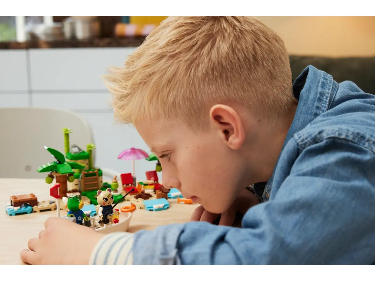 Lego animal crossing tour in barca di remo