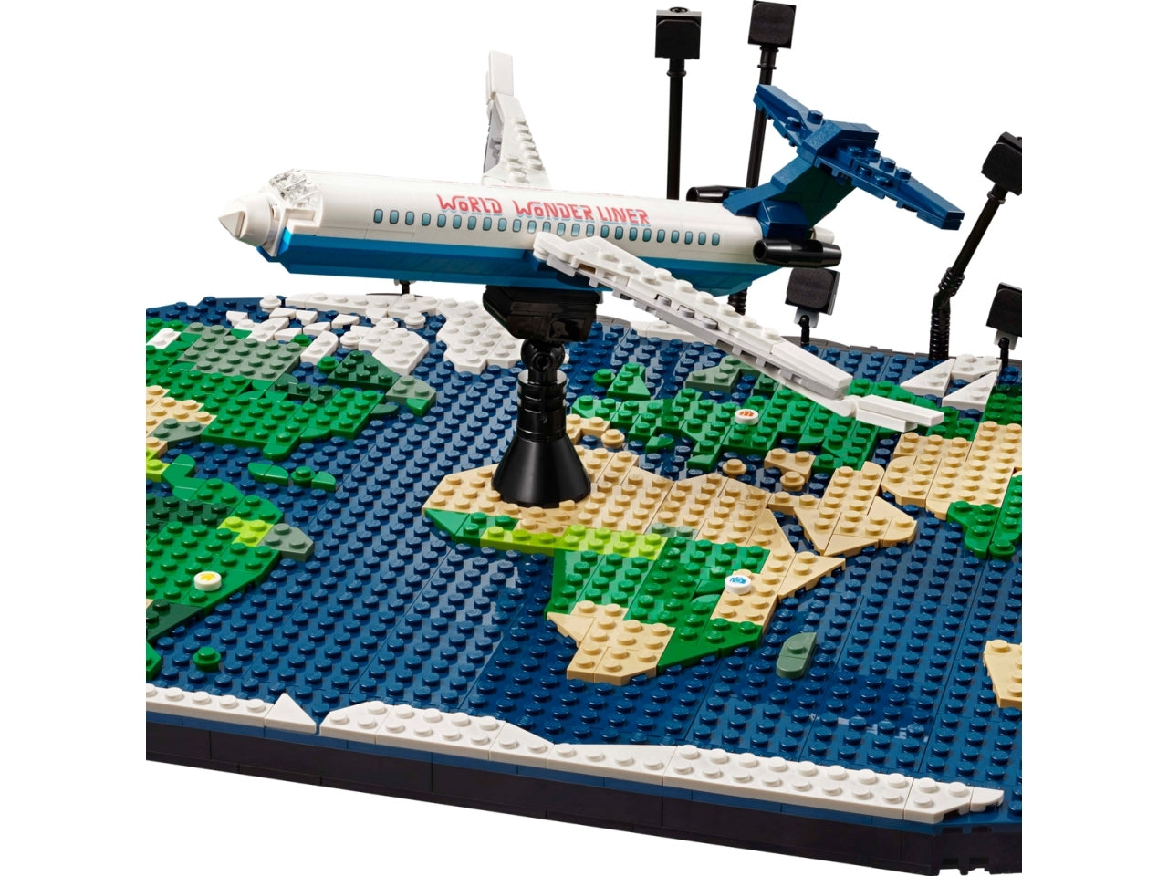 LEGO Builder Family momenti di viaggio, Set Giochi da Costruire per Bambine e Bambini da 14 Anni in su, Decorazioni per la Casa da Appendere, Accessorio per la Camera da Letto 41838