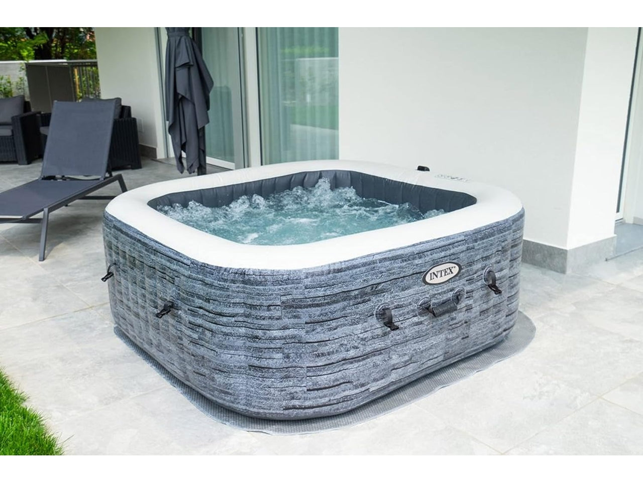 Bubble massage set greystone deluxe 4 posti quadrata con pompa, riscaldatore, sistema di purificazione acqua, 140 getti, telo base, telo copertura, dispenser di cloro