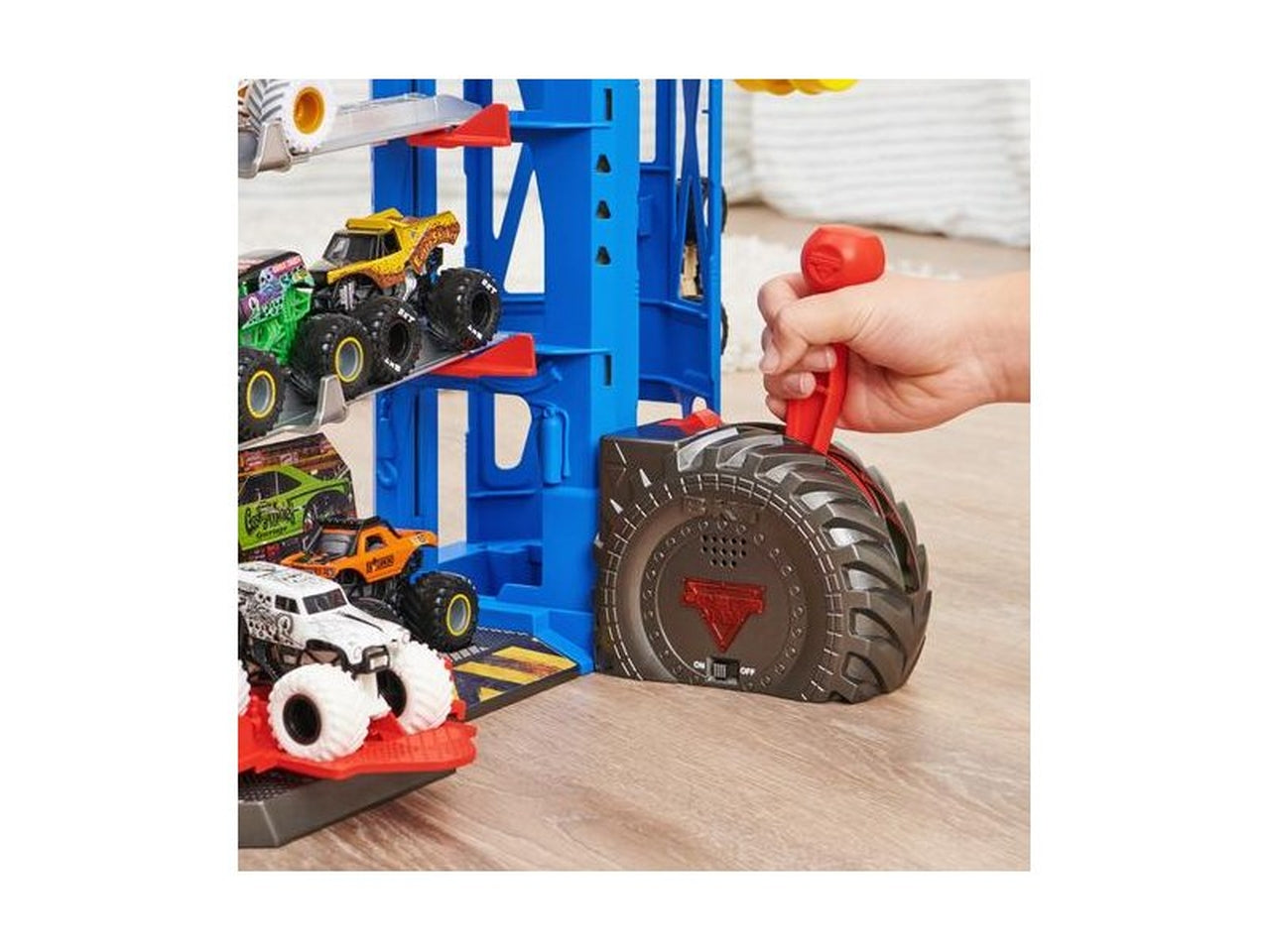 Monster Jam garage con luce e suoni e 1 auto inclusa, per bambini di 3+ anni