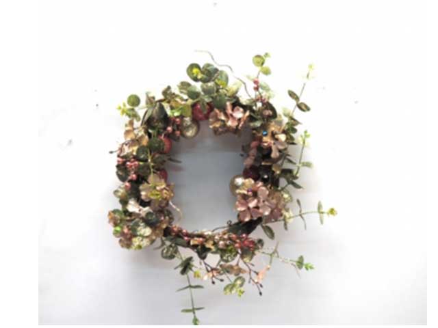 Corona rami natale con fiori+bacche 40cm