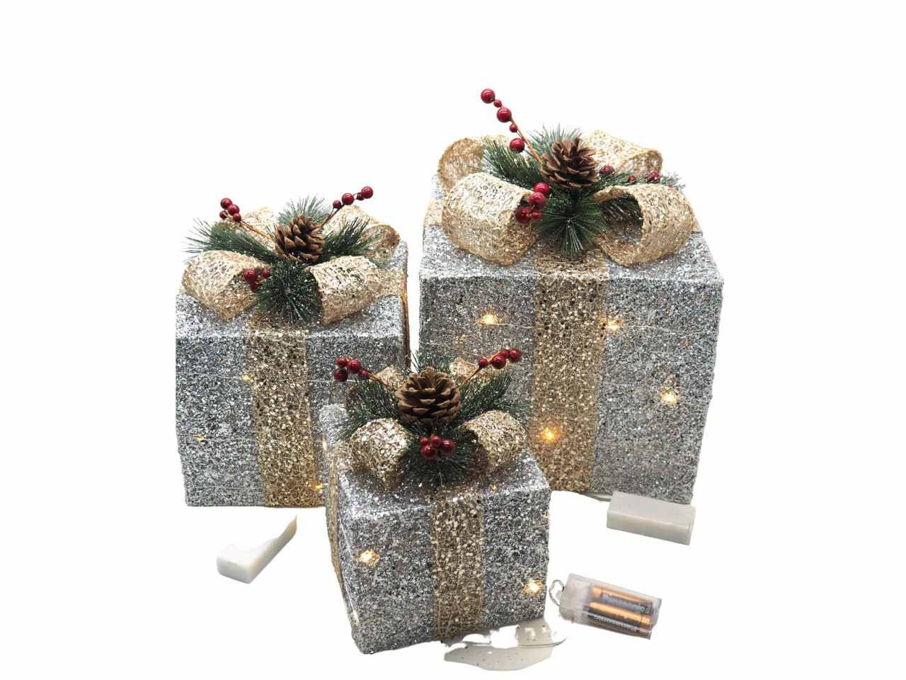 Set 3 pacco regalo argento 15x15/20x20/25x25 cm c/45 led caldi
