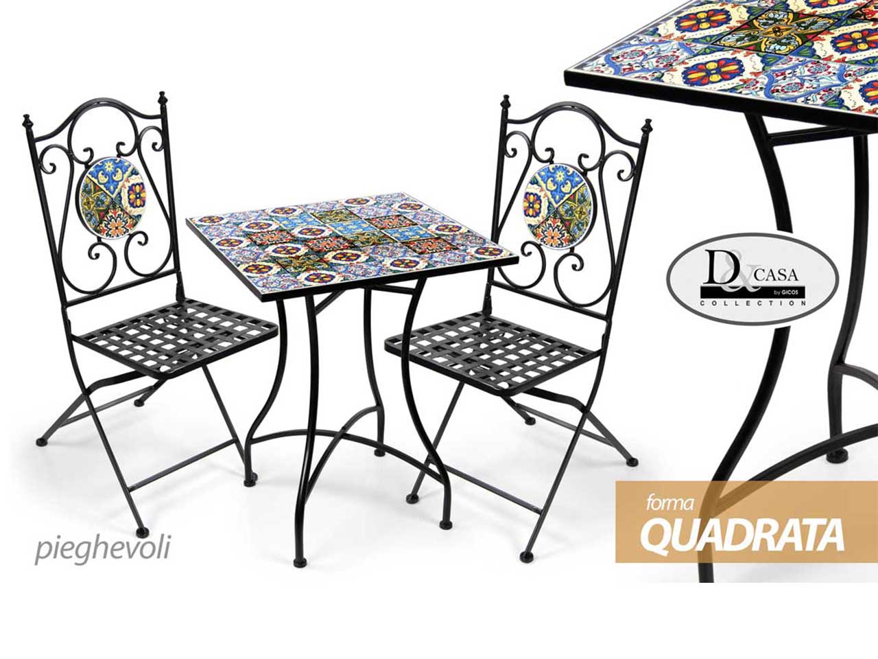 Tavolo quadrato misura 58x72cm piu' 2 sedie in metallo